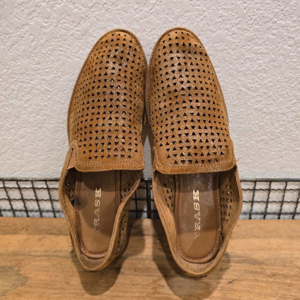 Trask Ali Perforated Loafers Sz 6.5